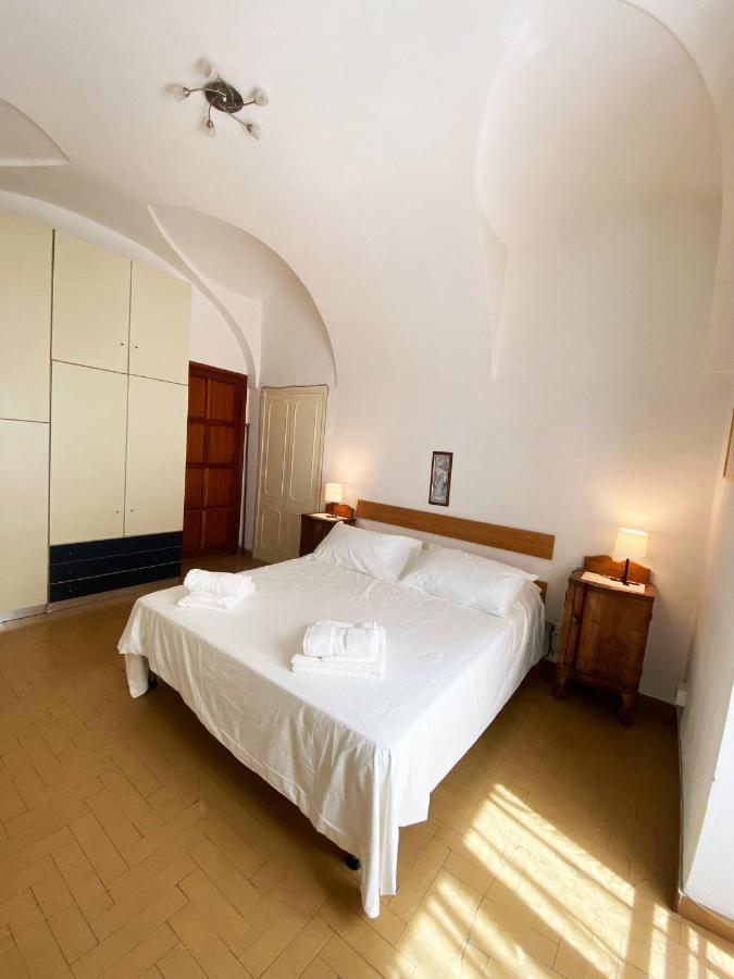 Central Apartment Dolceacqua Exterior foto